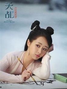 娱乐吃瓜间杨紫,娱乐圈的“瓜中女王”，揭秘她的吃瓜人生