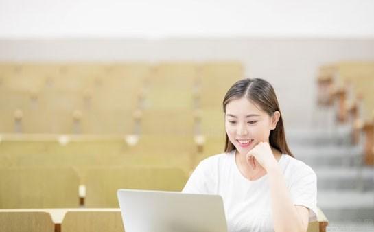 娱乐吃瓜酱大学生活日常,娱乐吃瓜酱的大学日常点滴